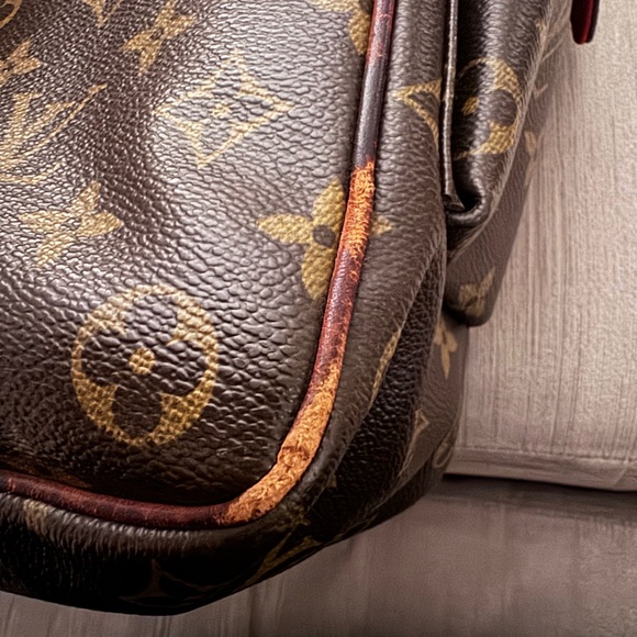 - Louis Vuitton Multipli Cite - Picture 4 of 13